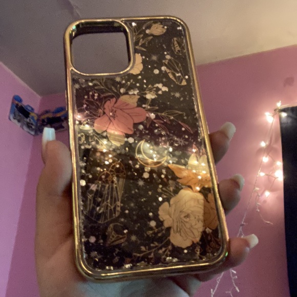 Phone case - Picture 3 of 3